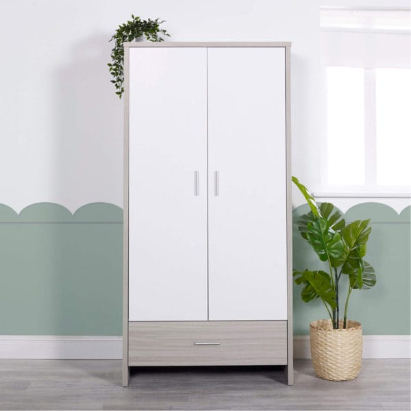 Ash Grey & White Trend