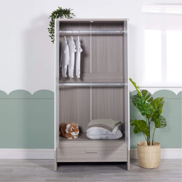 Ash Grey & White Trend