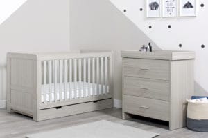 Ickle Bubba Pembrey Cot Bed and Changing Unit/Chest