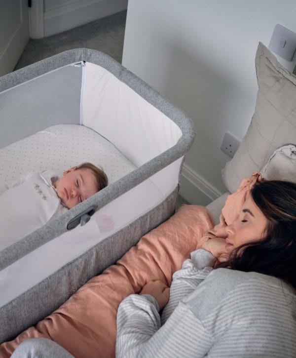 Mamas papas bedside sleeping lua bedside crib grey 31204688625829 1024x1024@2x