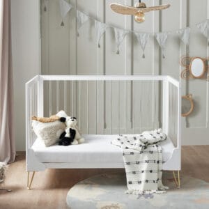 Babymore Kimi Cot Bed Acrylic 3