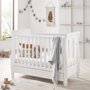 Eva 2 Piece Room Set White 3