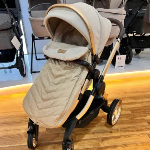 Clairdelunebeigesnugfootmuff 600x