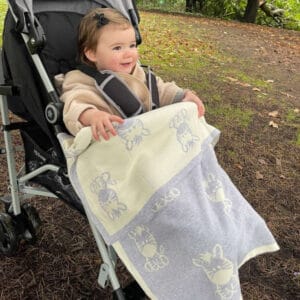 Zebraknittedblanket Lifestyle1 600x