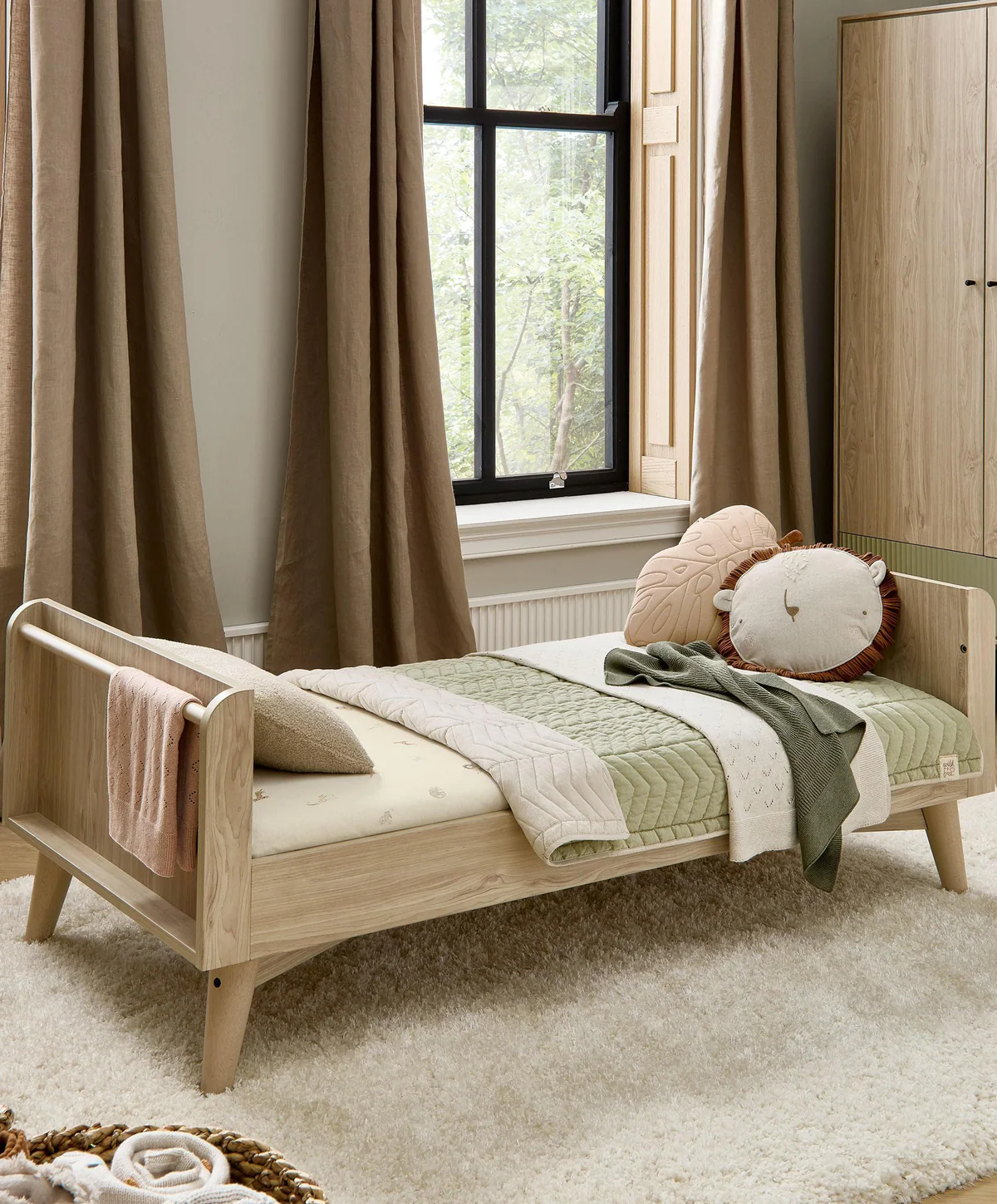 Mamas Papas Cot Beds Coxley Cotbed Natural Olive Green 33489507385509 1200x