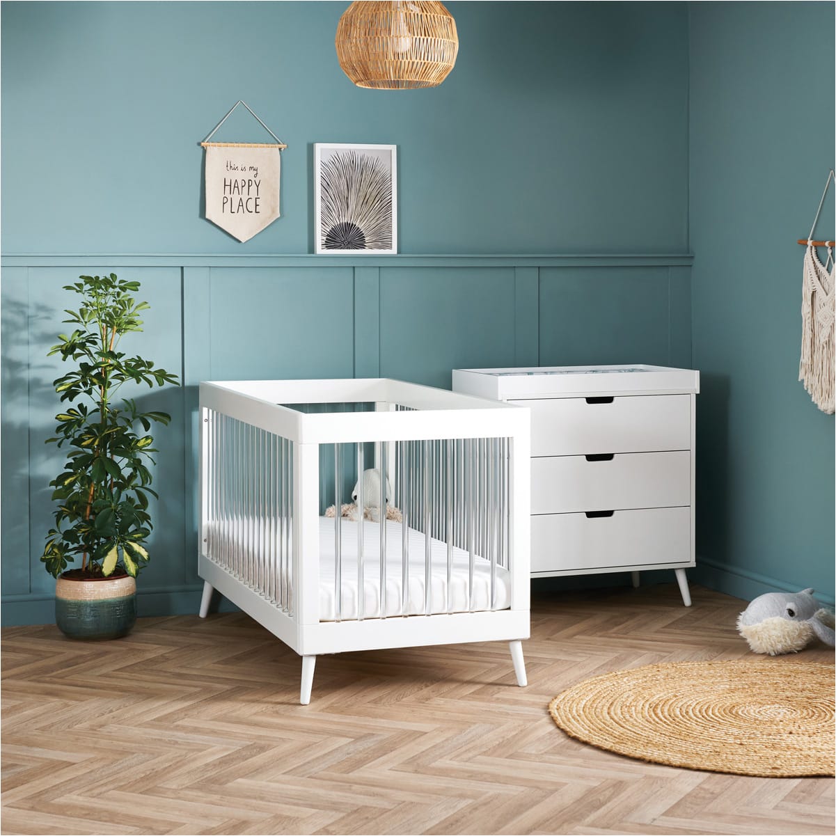 Obaby Maya 2 Piece Room Set White With Acrylic