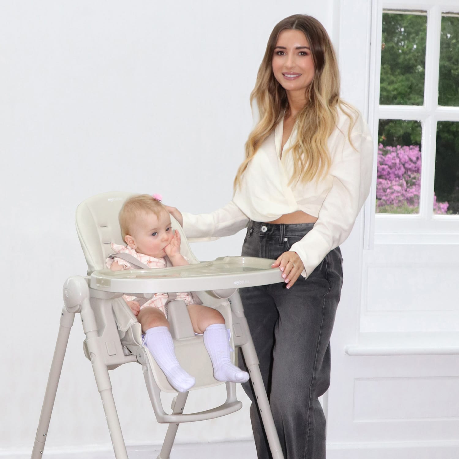 My babiie mbhc9 luxe highchair oatmeal (8)
