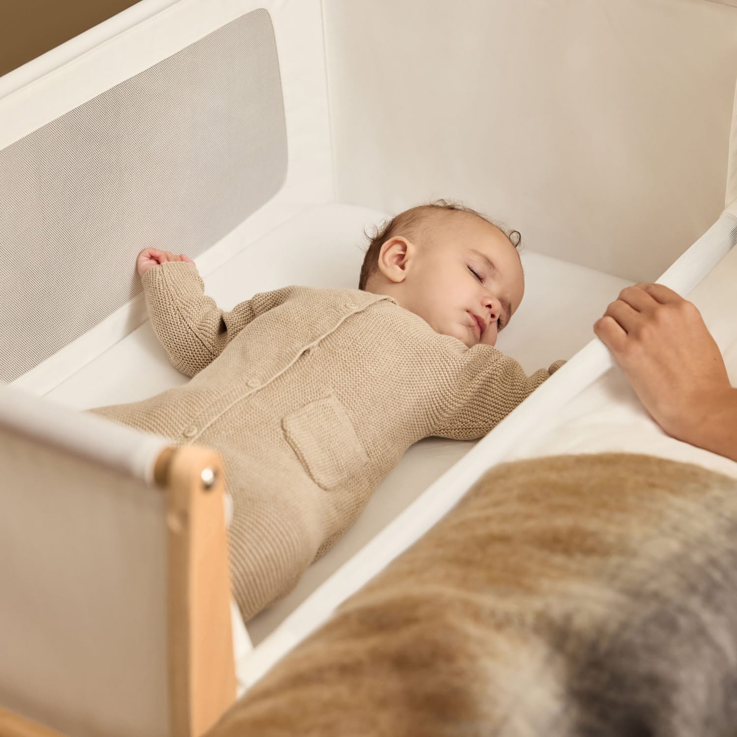 Snuzpod5 bedside crib natural (2)