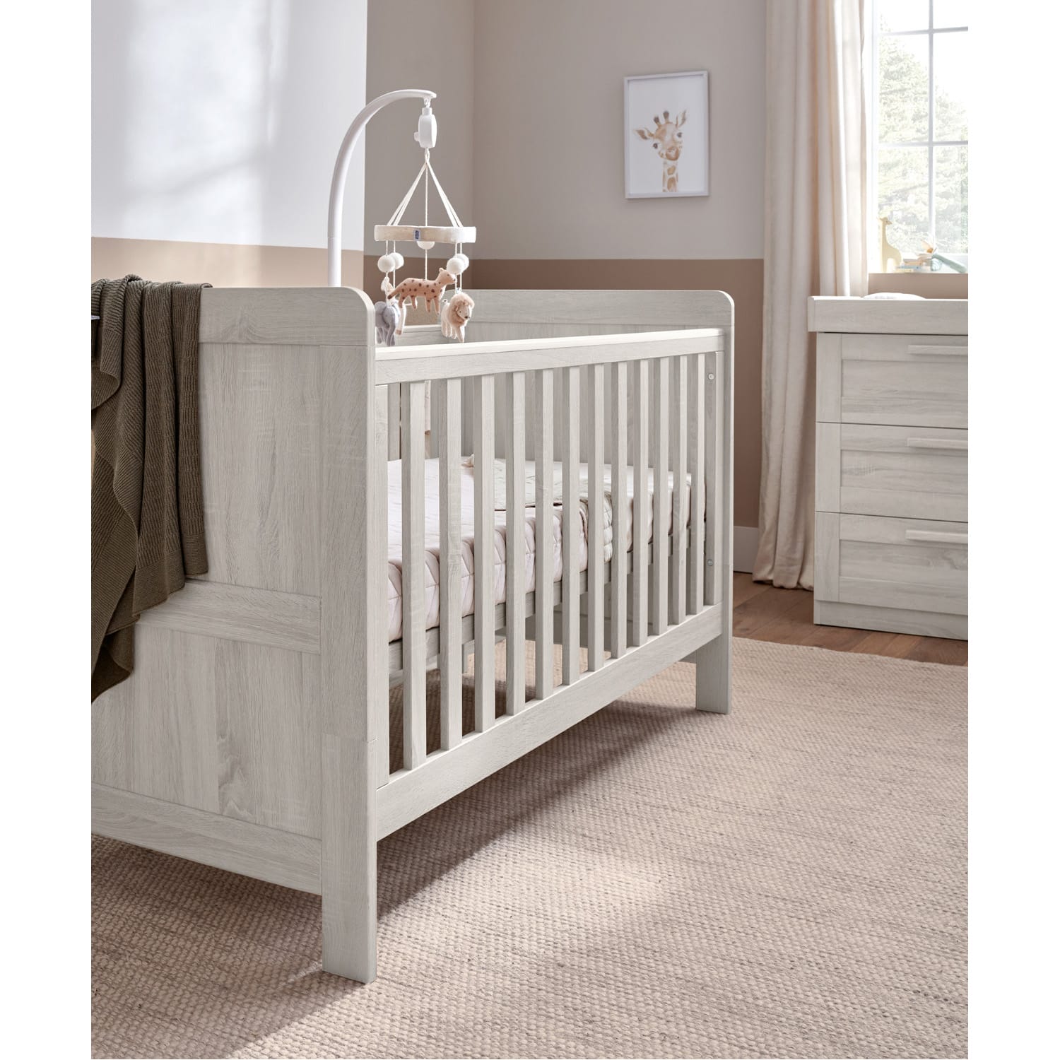 Mamas & papas atlas cot bed nimbus white (5)