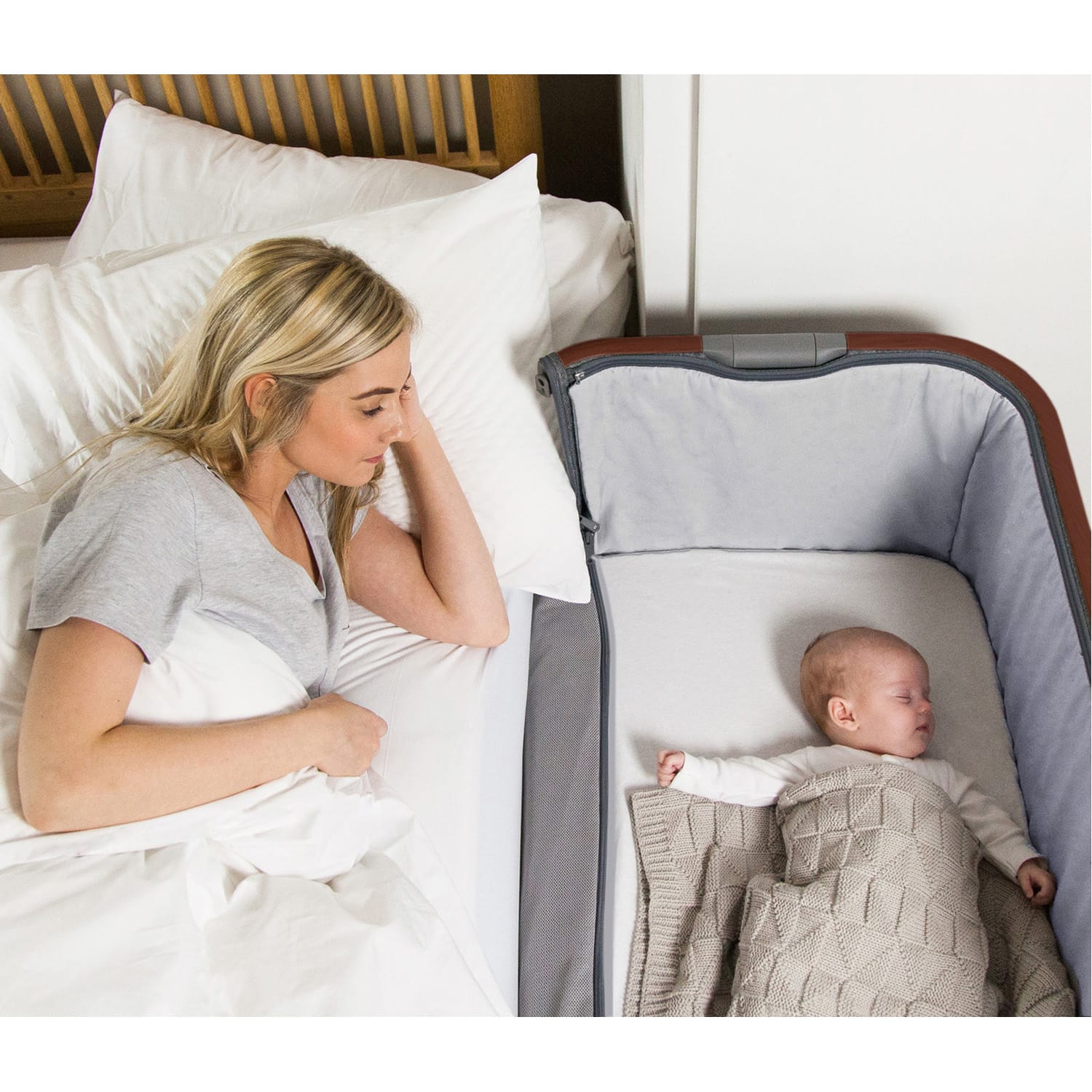 Tutti bambini cozee luxe bedside crib walnut slate (9)