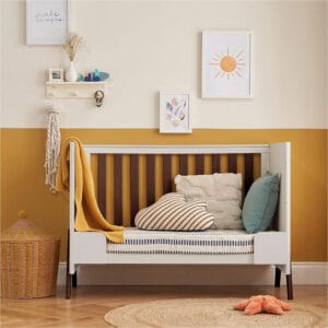 Tutti bambini fuori mini cot bed white sand warm walnut (2)