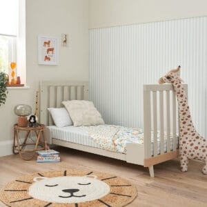 Hygge cot bed light oak white sand 11